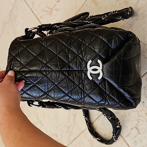 CHANEL Handbags - CHANEL Quilted Leather CC Logo Bag Black Silver Chain Handle w/Card